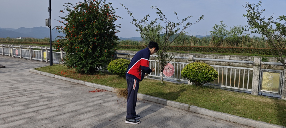 8ec14ac0871f4527824d9e3057312692.png