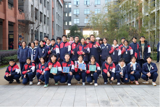 1c9b27fdf3324020ab82a0181c313359.png